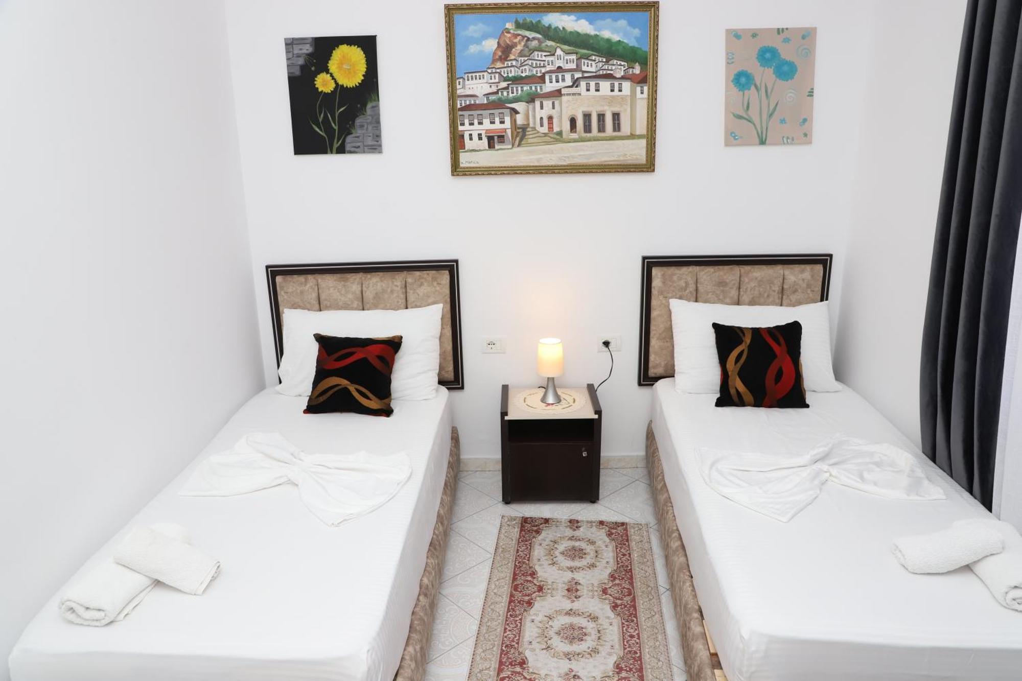 Guest House Marjo Berat Luaran gambar