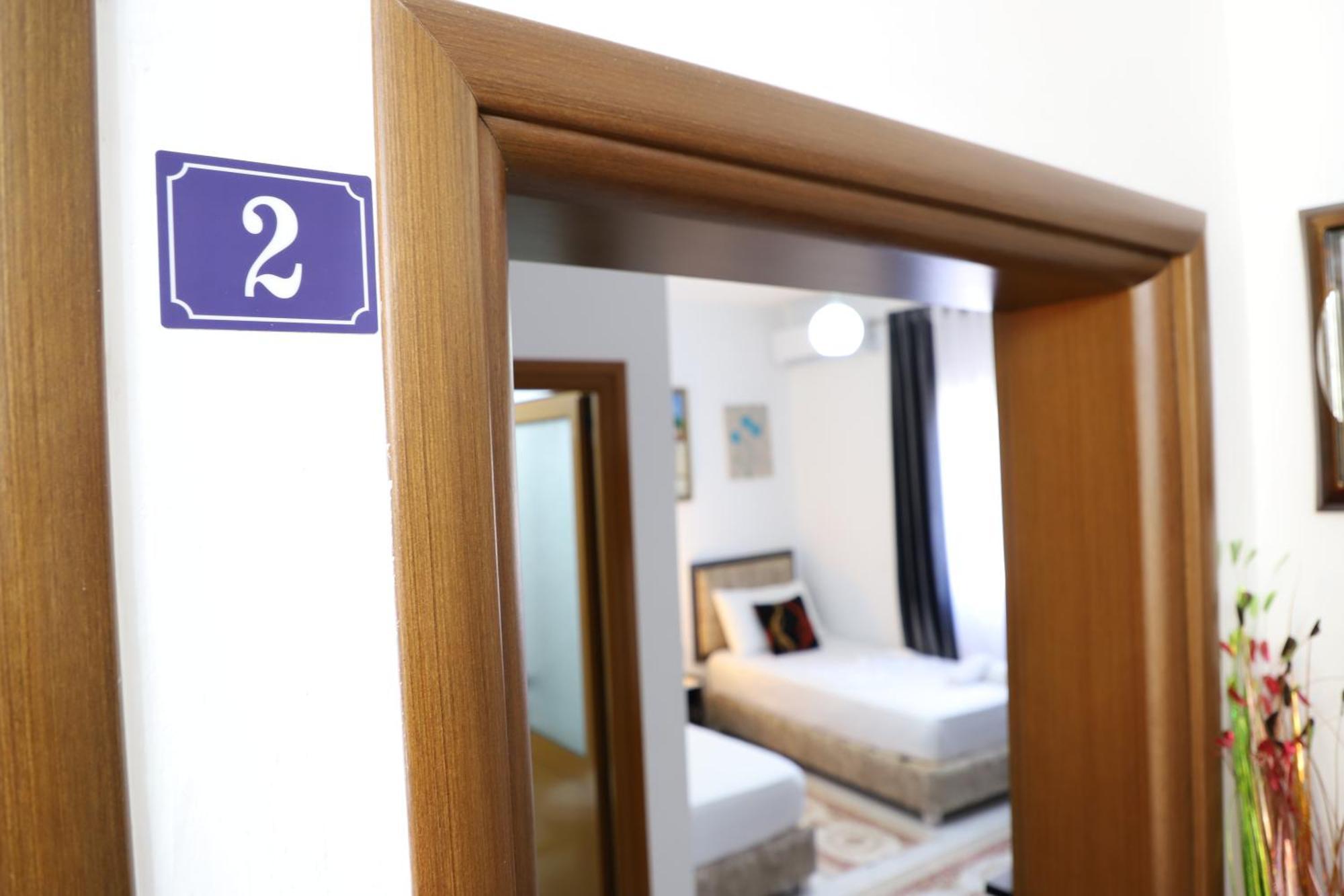 Guest House Marjo Berat Luaran gambar