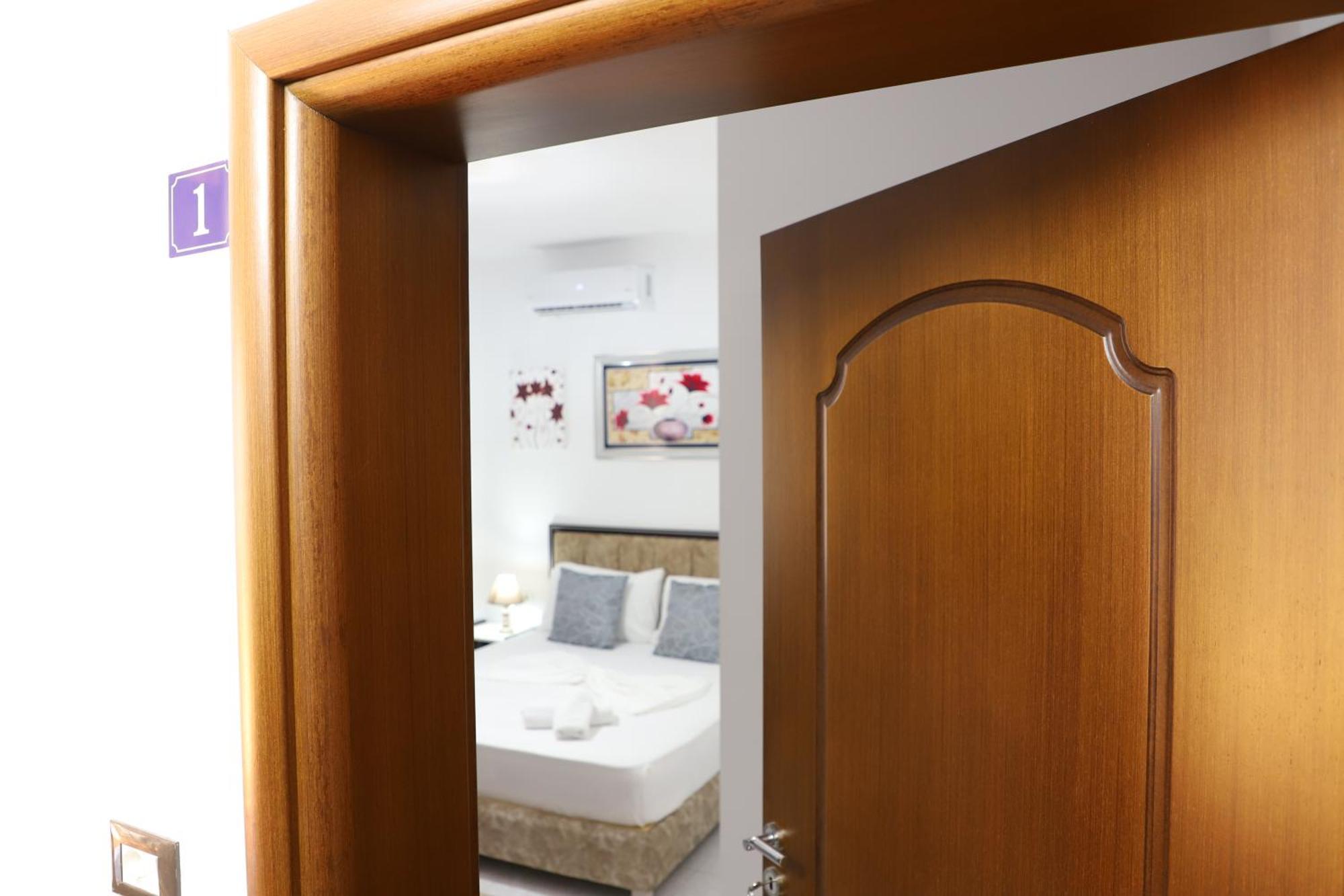 Guest House Marjo Berat Luaran gambar