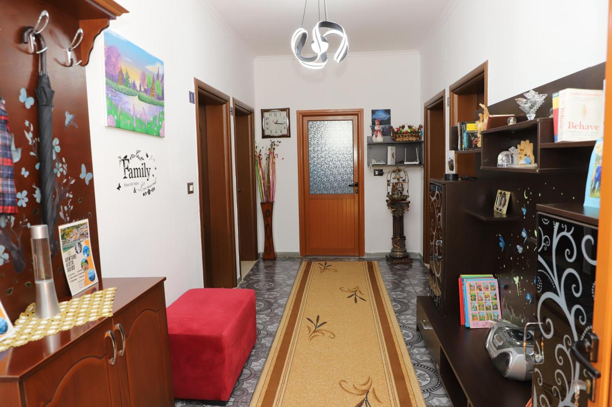 Guest House Marjo Berat Luaran gambar